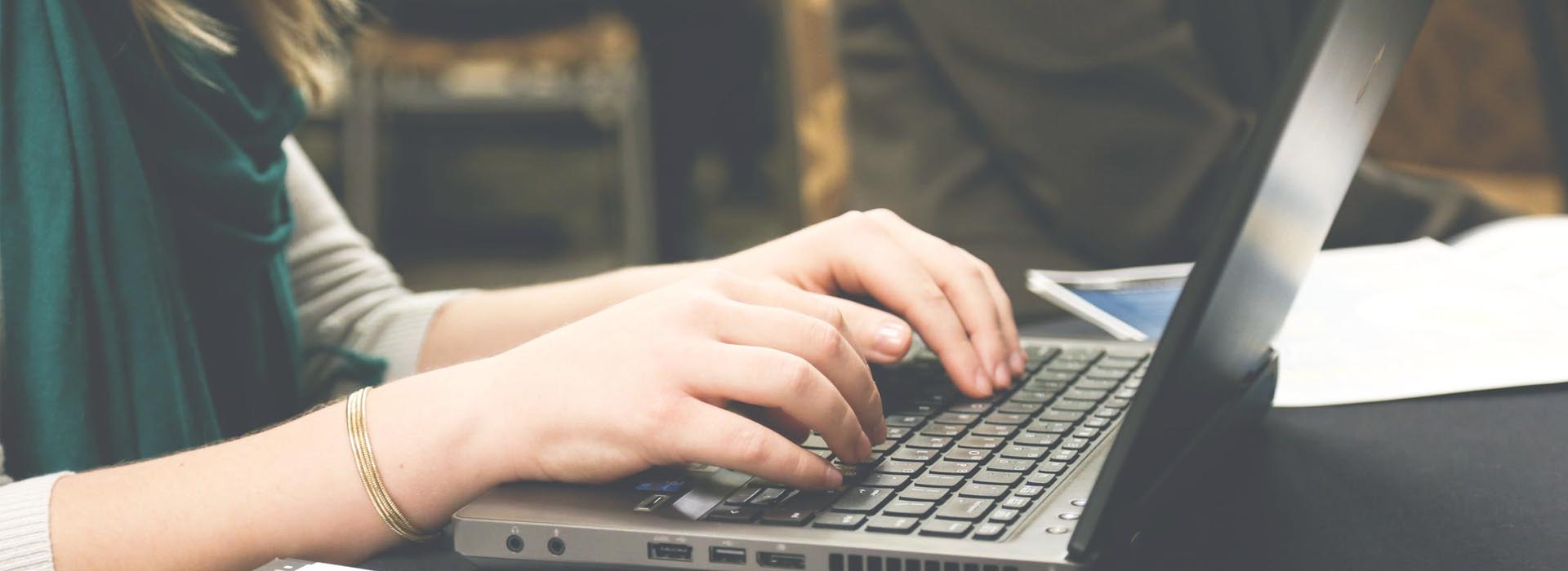 Cum sa compui un titlu care atrage atentia