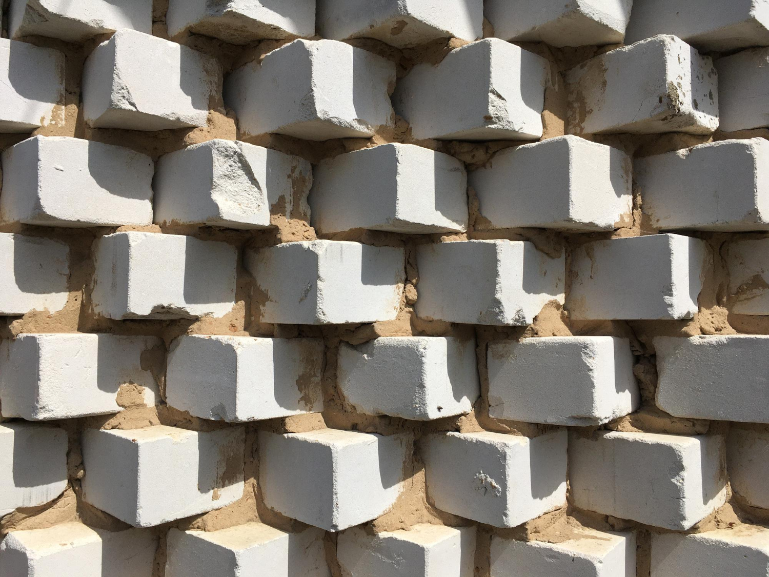 Care sunt diferențele între blocurile ceramice și BCA?