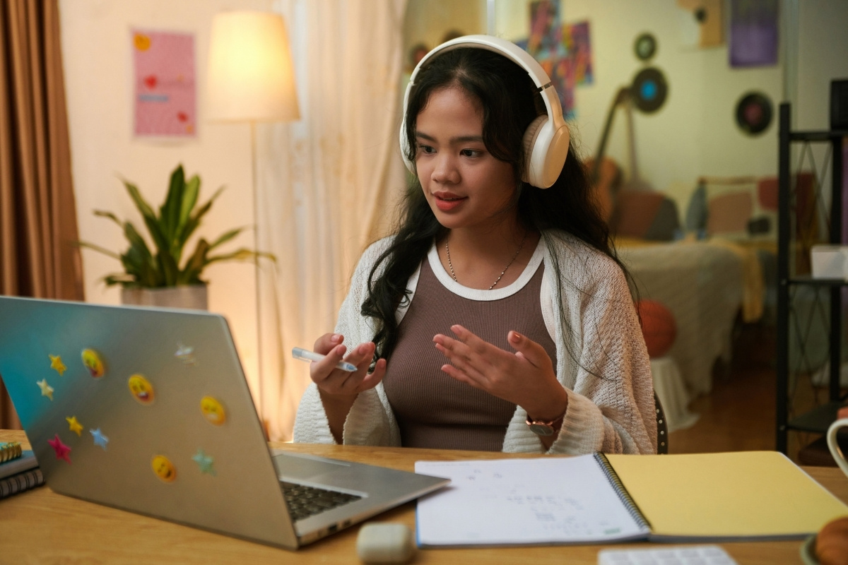 cursuri limba romana pentru staini