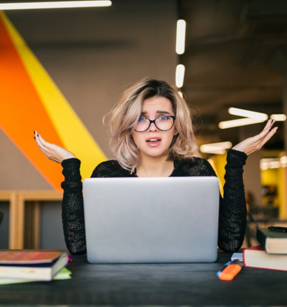 Cât câștigă, de fapt, un copywriter freelancer față de unul angajat